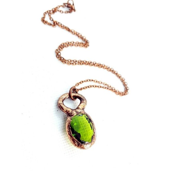 Green Crystal Necklace - Picture 11 of 12